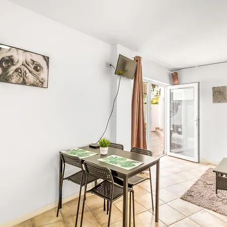 Flores3 Apartament San Bartolomé